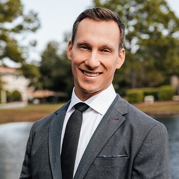 Dr. Erez Sternberg